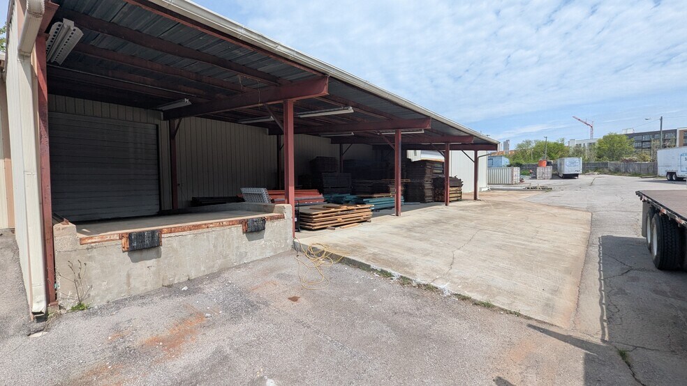 6100 Centennial Blvd, Nashville, TN à louer - Photo de l’immeuble – Image 3 sur 14