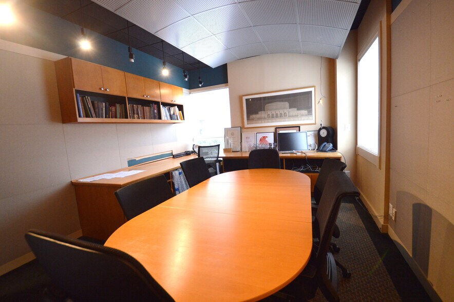 119 Brookstown Ave, Winston-Salem, NC à louer - Photo intérieure – Image 3 sur 26