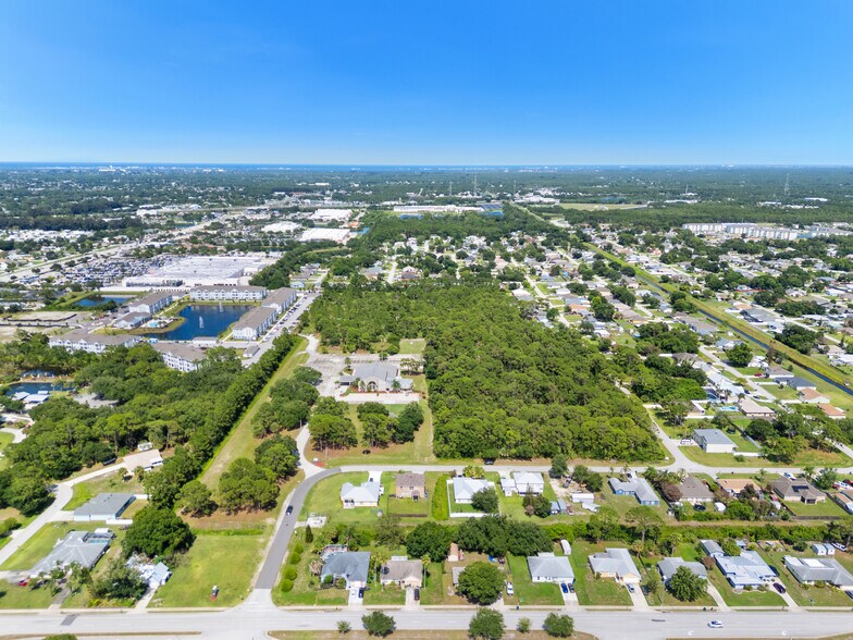 00 SE Coply St, Palm Bay, FL à vendre - Photo de l’immeuble – Image 3 sur 18