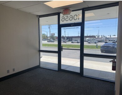 10656 W Executive Dr, Boise, ID à louer - Photo intérieure – Image 2 sur 6