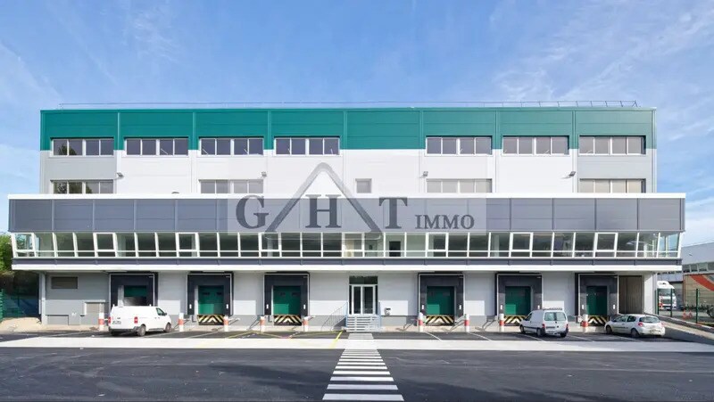 Industriel/Logistique dans Rosny-sous-Bois à louer - Photo de l’immeuble – Image 1 sur 12