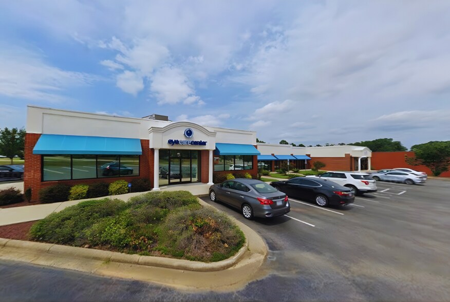 809-819 Tiffany Blvd, Rocky Mount, NC à vendre - Photo de l’immeuble – Image 2 sur 6
