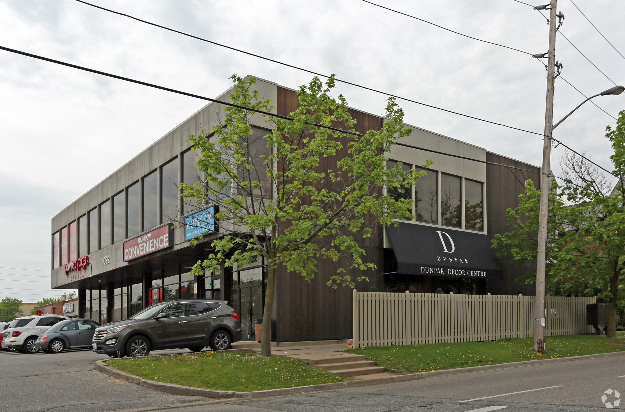 1092 Islington Ave, Toronto, ON à louer Photo principale– Image 1 sur 4