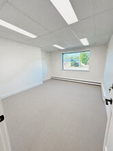 340-390 Saskatoon St, London, ON à louer Photo intérieure– Image 1 sur 9