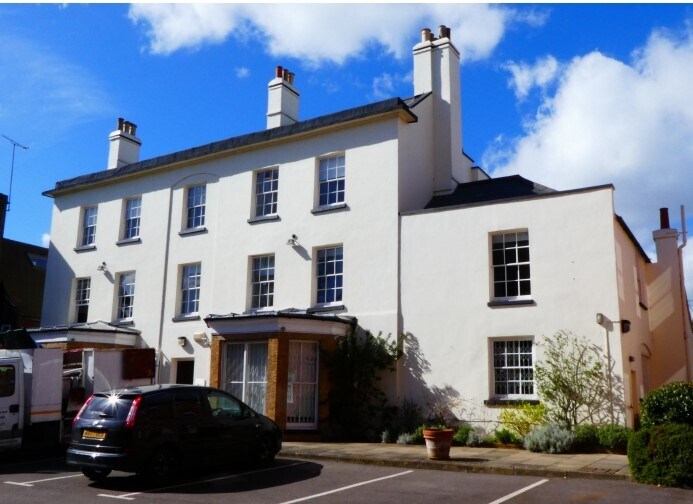 6 Lower Teddington Rd, Kingston Upon Thames à louer Photo de l’immeuble– Image 1 sur 4