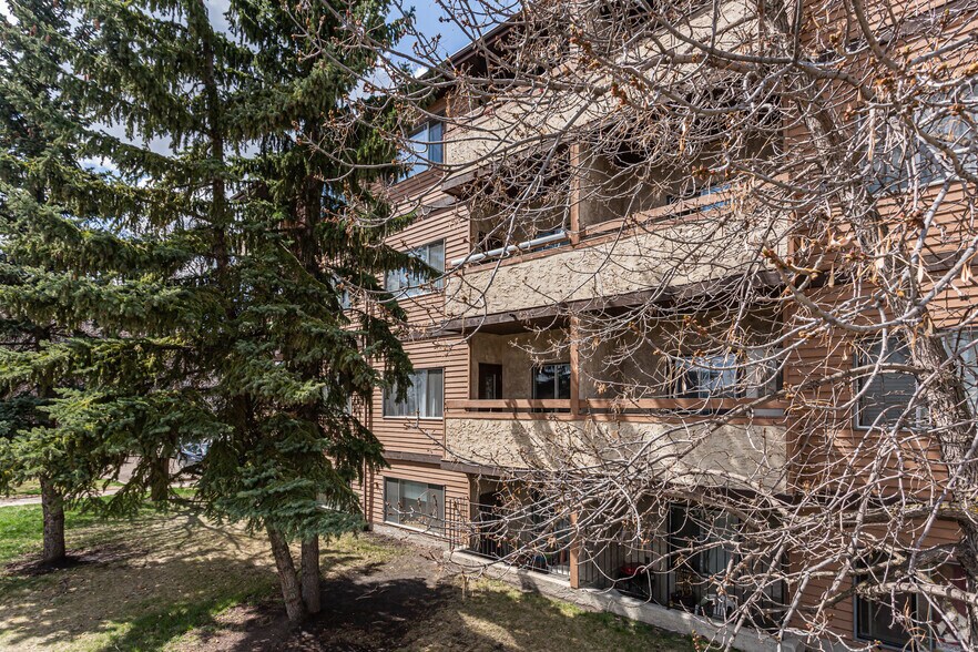 14908 26th St NW, Edmonton, AB à vendre - Photo de l’immeuble – Image 1 sur 3