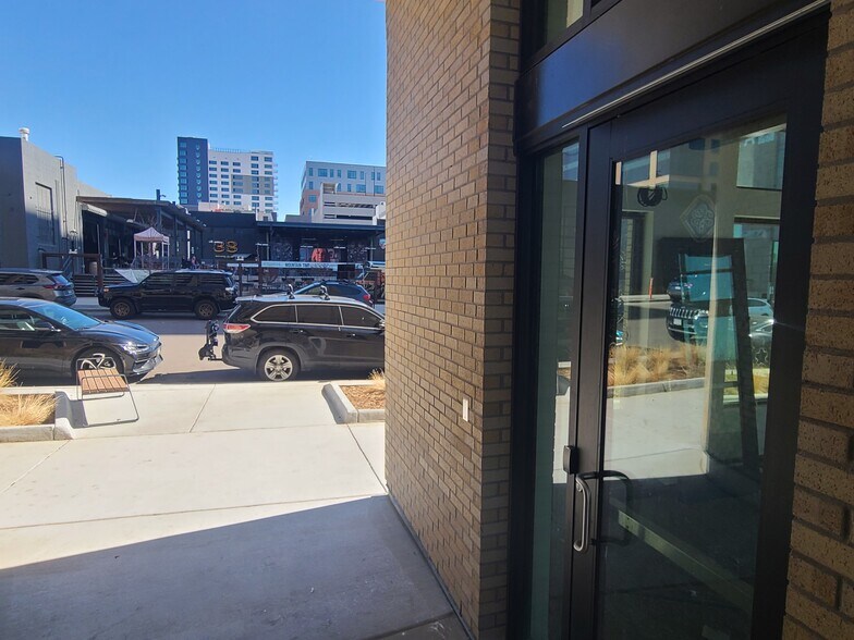 3575 Chestnut Pl, Denver, CO à louer - Photo de l’immeuble – Image 3 sur 26