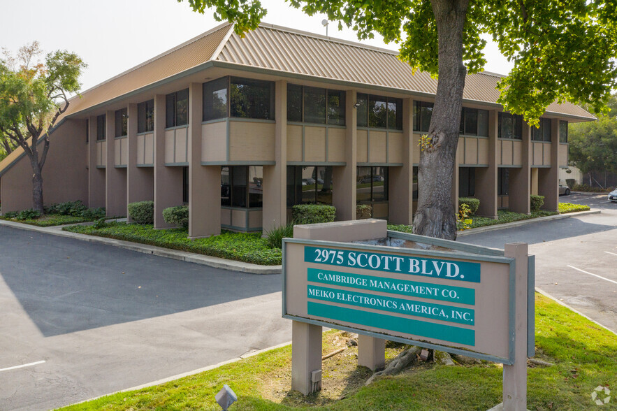 2975 Scott Blvd, Santa Clara, CA à louer - Photo de l’immeuble – Image 2 sur 5