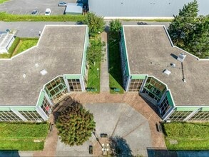 1 Rue Paul Henri Spaak, Saint-Thibault-des-Vignes, SEM - Vue aérienne vue de carte