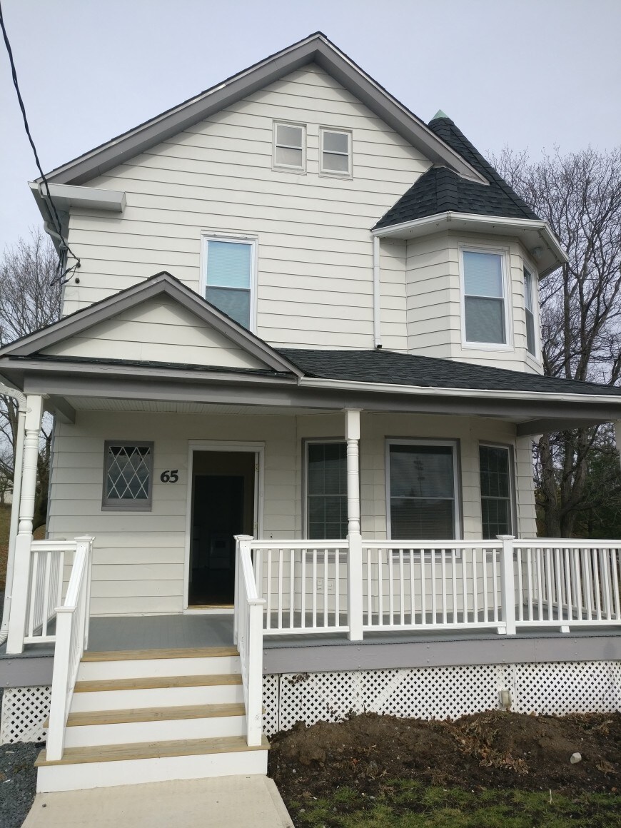 65 Station Rd, Cranbury, NJ à vendre Photo principale– Image 1 sur 12