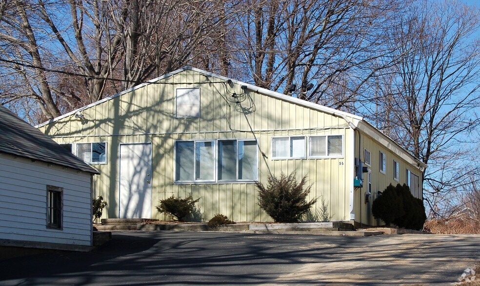 473-497 Main St. Branford, CT portefeuille de 3 biens à vendre sur LoopNet.fr - Photo principale – Image 2 sur 5