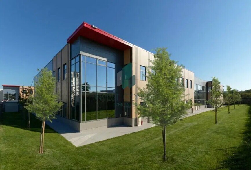 7-11 Allée Des Carrieres, Le Blanc-Mesnil à louer - Photo de l’immeuble – Image 1 sur 7