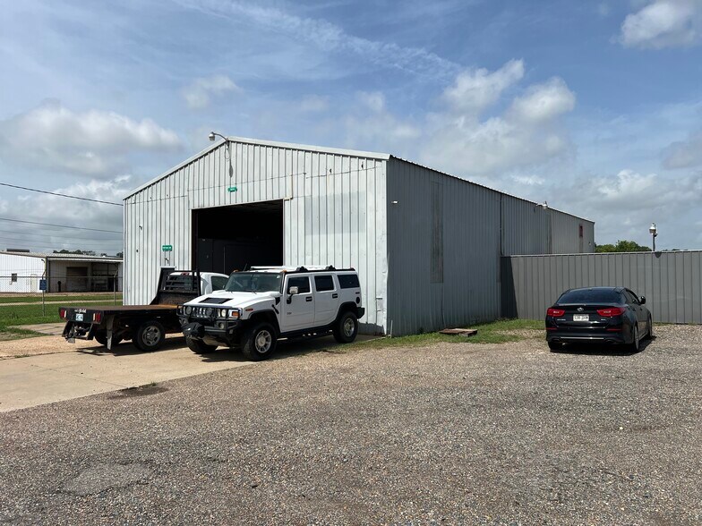 1605 Swan Lake Rd, Bossier City, LA à vendre - Photo de l’immeuble – Image 2 sur 8