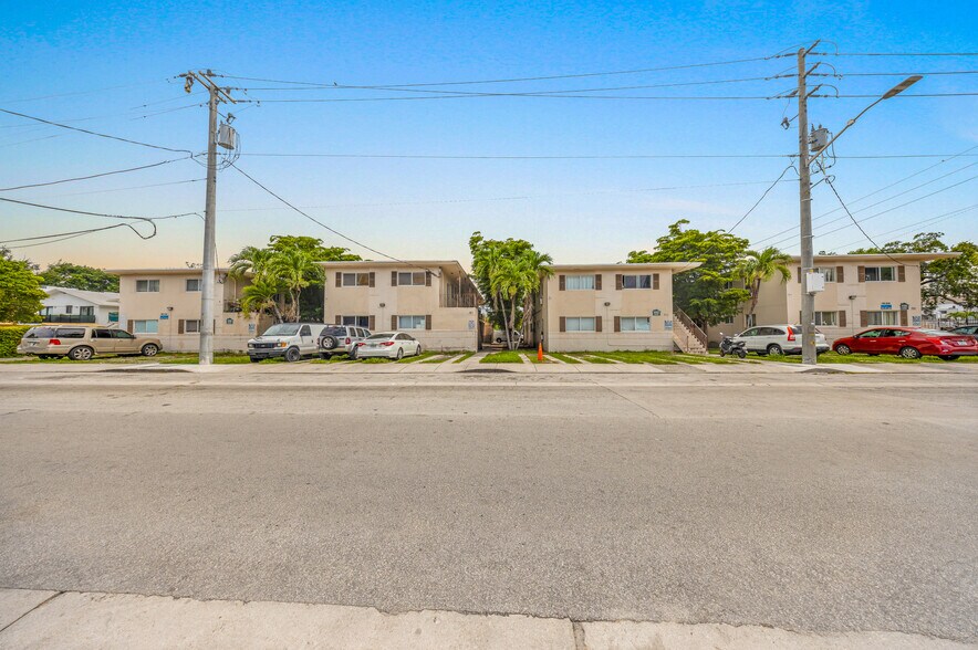 40-UNIT MULTIFAMILY PORTFOLIO portefeuille de 4 biens à vendre sur LoopNet.fr - Photo de l’immeuble – Image 1 sur 22