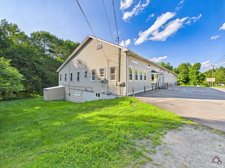 2880 Riverside Dr, Vassalboro, ME à vendre - Photo de l’immeuble – Image 3 sur 4
