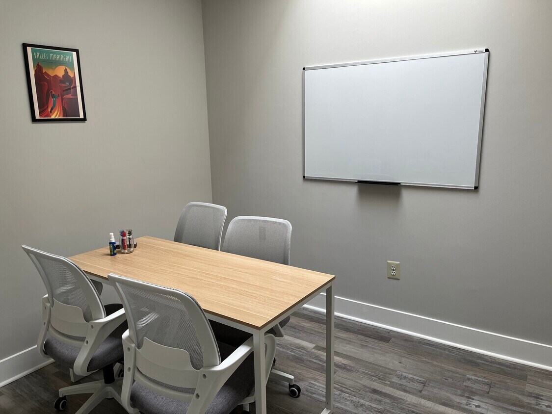 2337 Philmont Ave, Huntingdon Valley, PA à louer Photo principale– Image 1 sur 11