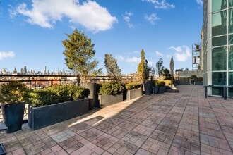 31-19 Newtown Ave, Astoria, NY à louer Photo intérieure– Image 1 sur 15