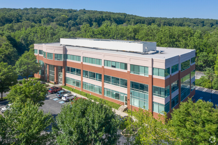 357 S Gulph Rd, King Of Prussia, PA à louer - Photo principale – Image 1 sur 25