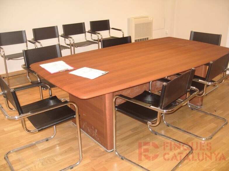 Immeuble residentiel dans Girona, Gerona à vendre - Photo principale – Image 1 sur 1