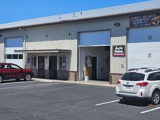 Plus de détails pour 840 SE Woodland Blvd, Bend, OR - Industriel/Logistique à louer