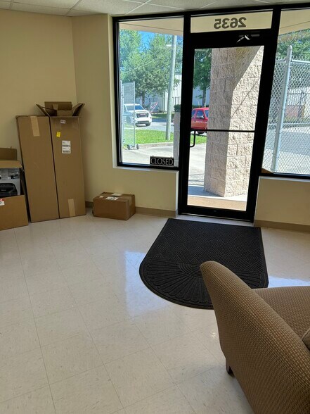 2635 Nevada Ave, Norfolk, VA à louer - Photo intérieure – Image 3 sur 10