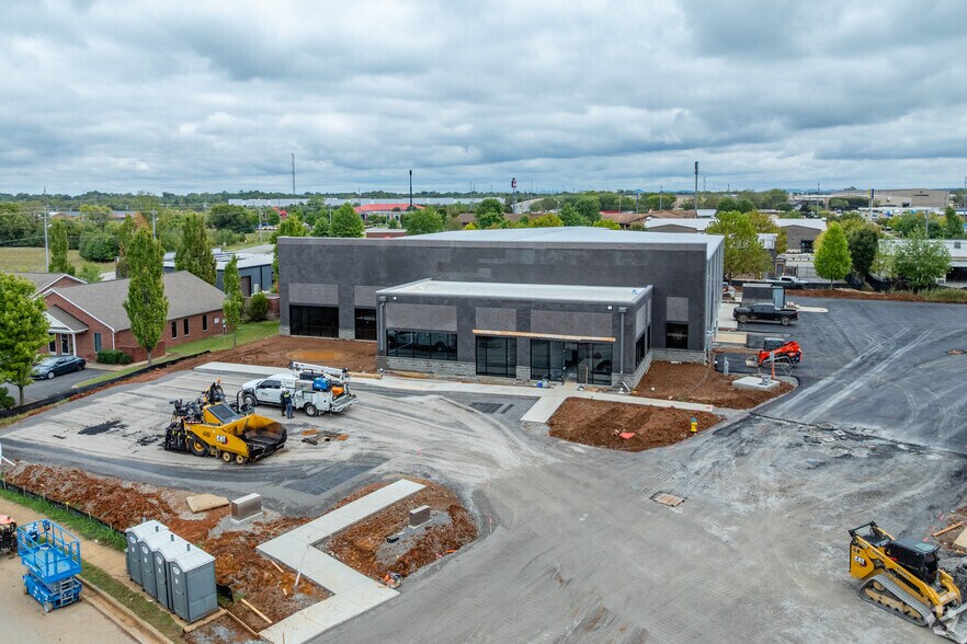 1919 Southpointe Way, Murfreesboro, TN à vendre - Photo de l’immeuble – Image 2 sur 2