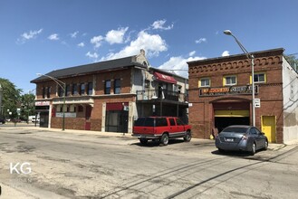 3433-3435 W Fullerton Ave, Chicago, IL à louer Photo de l’immeuble– Image 1 sur 1