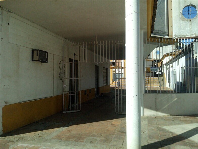 Calle San Juan, Mairena del Aljarafe, Sevilla à vendre - Photo de l’immeuble – Image 1 sur 2