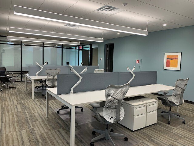 3989 Research Park Dr, Ann Arbor, MI à louer - Photo de l’immeuble – Image 2 sur 17