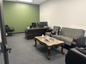 13747 S Western Ave, Blue Island, IL à vendre Photo intérieure– Image 2 sur 7