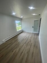 5827 Steubenville Pike, McKees Rocks, PA à louer Photo de l’immeuble– Image 1 sur 16