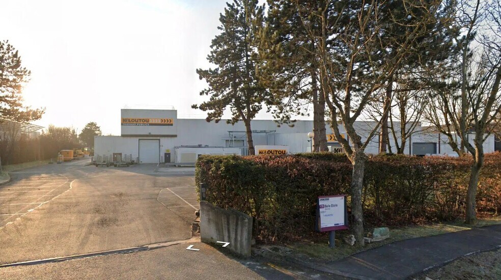 Industriel/Logistique dans Roissy-en-France à louer - Photo de l’immeuble – Image 1 sur 8