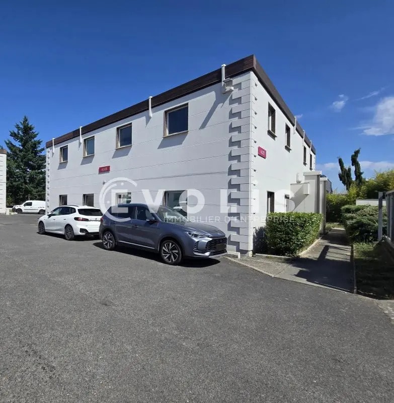 2 Rue Midi Pyrénées, Valenton à louer Photo de l’immeuble– Image 1 sur 9