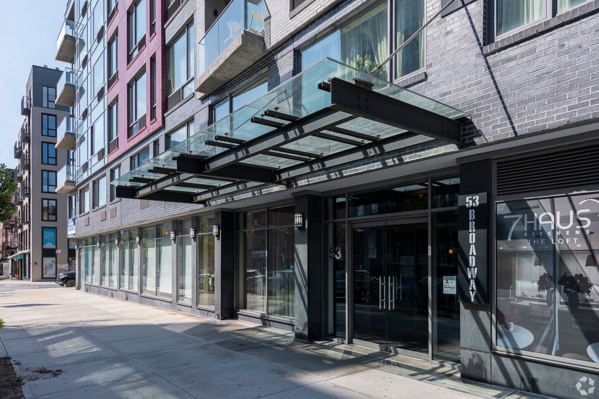 53 Broadway, Brooklyn, NY à louer Photo principale– Image 1 sur 6