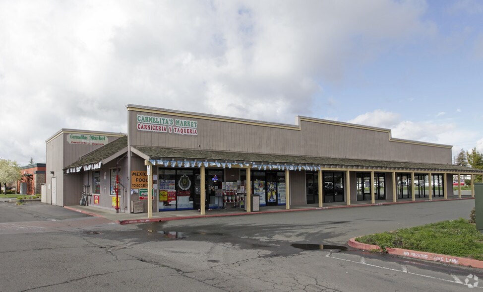 1335-1643 W Imola Ave, Napa, CA à louer - Photo de l’immeuble – Image 3 sur 8