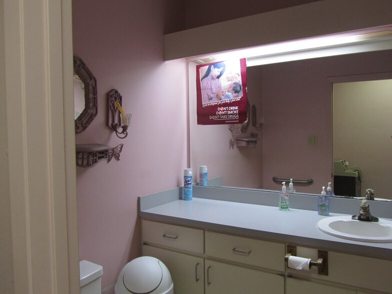 1205-1211 W Austin St, Port Lavaca, TX à louer - Photo de l’immeuble – Image 3 sur 37