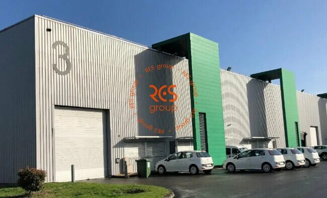 Plus de détails pour Industriel/Logistique à louer