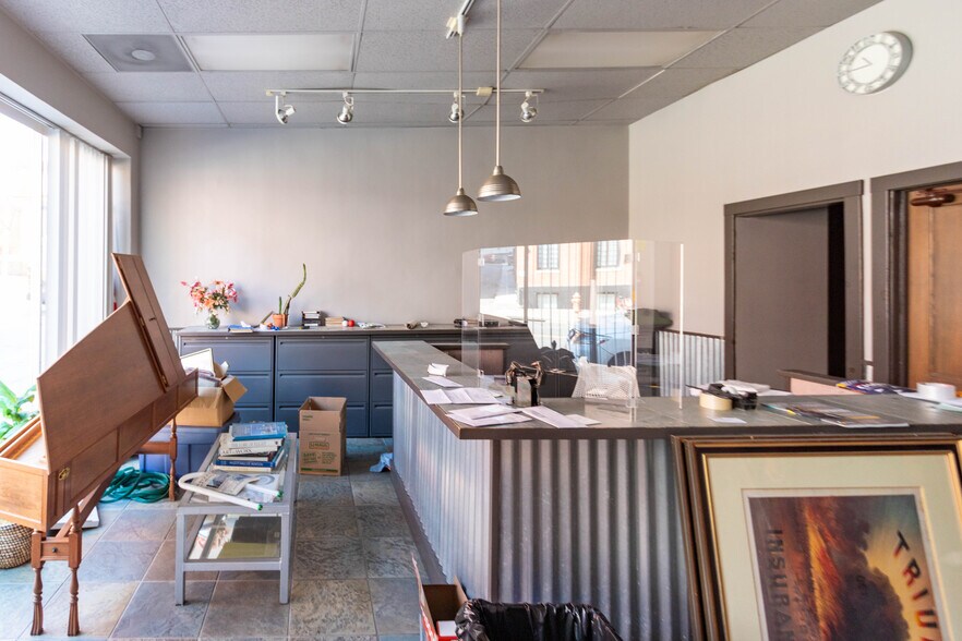 115 W Saratoga St, Baltimore, MD à vendre - Photo de l’immeuble – Image 2 sur 84