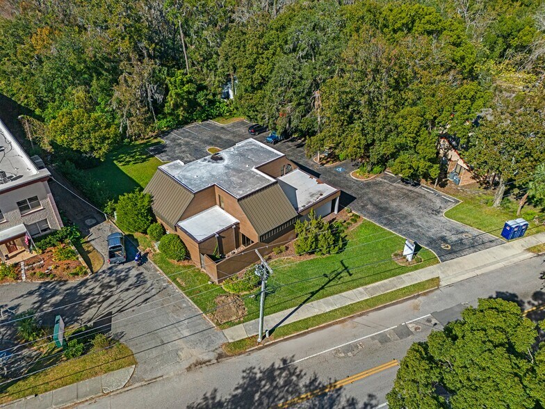 315 Howell Ave, Brooksville, FL à louer - Photo de l’immeuble – Image 3 sur 42