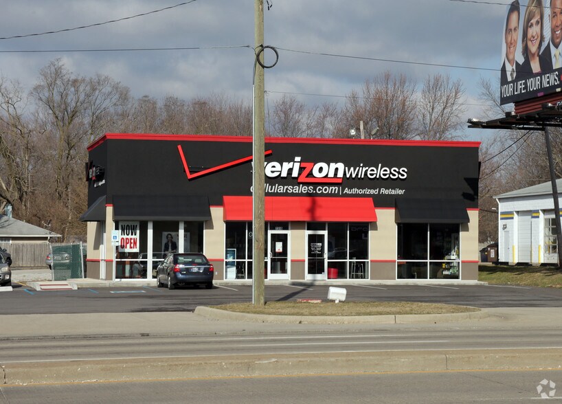 7310 N Keystone Ave, Indianapolis, IN à louer - Photo de l’immeuble – Image 3 sur 4