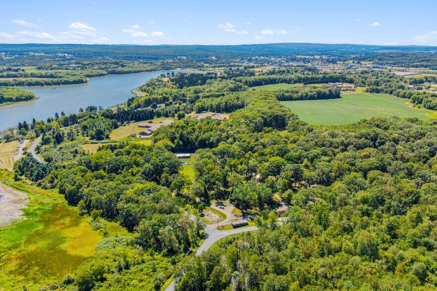 291 Gilmour Rd, Somerset, PA à vendre - Photo de l’immeuble – Image 2 sur 9