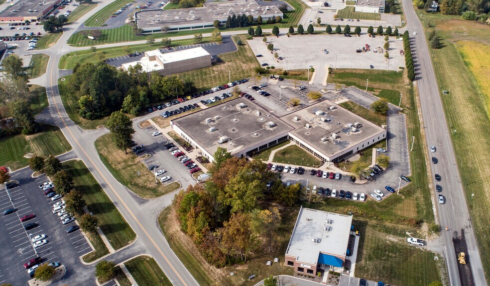 2828 Enterprise Dr, Anderson, IN à vendre - Photo de l’immeuble – Image 3 sur 12