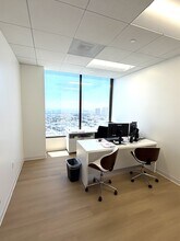 10880 Wilshire Blvd, Los Angeles, CA à louer Photo intérieure– Image 1 sur 5