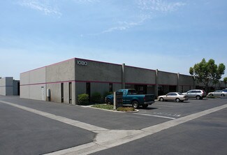 Plus de détails pour 1080 N Batavia St, Orange, CA - Industriel/Logistique à louer