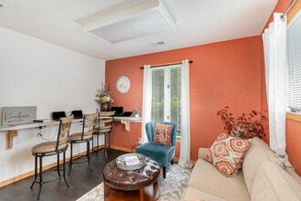 635 N Center Rd, Saginaw, MI à vendre Photo intérieure– Image 2 sur 26