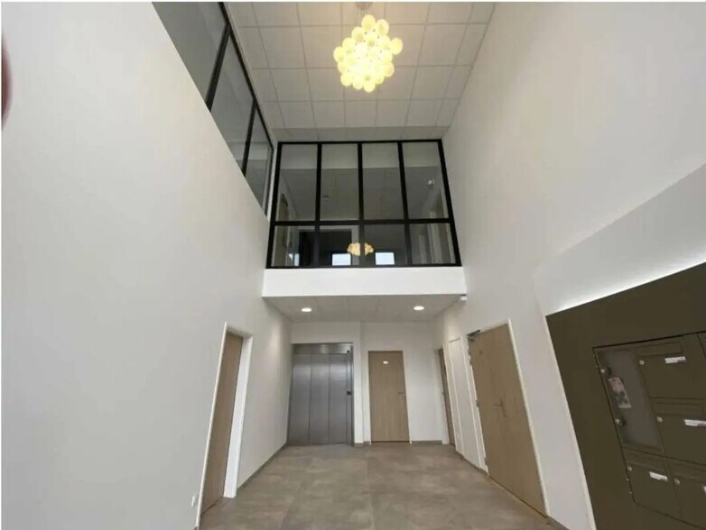 Local commercial dans Le Havre à louer - Hall d’entrée – Image 2 sur 3