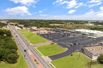 1900-1978 Ephriham Ave, Fort Worth, TX à louer Photo de l’immeuble– Image 2 sur 2