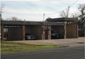 Plus de détails pour 1010 NE 4th St, Hubbard, TX - Bureau à louer