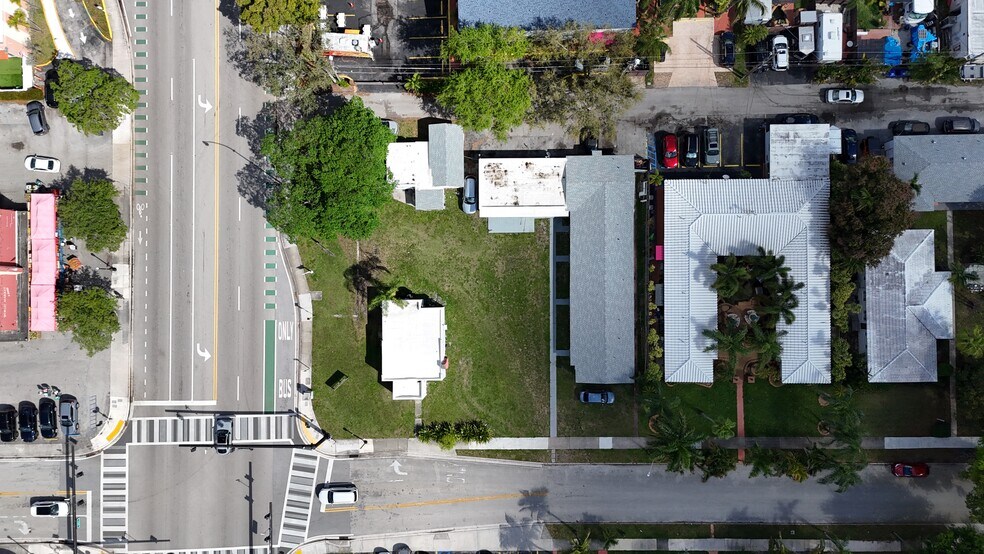1751-1753 Wiley St, Hollywood, FL à vendre - Photo de l’immeuble – Image 2 sur 25