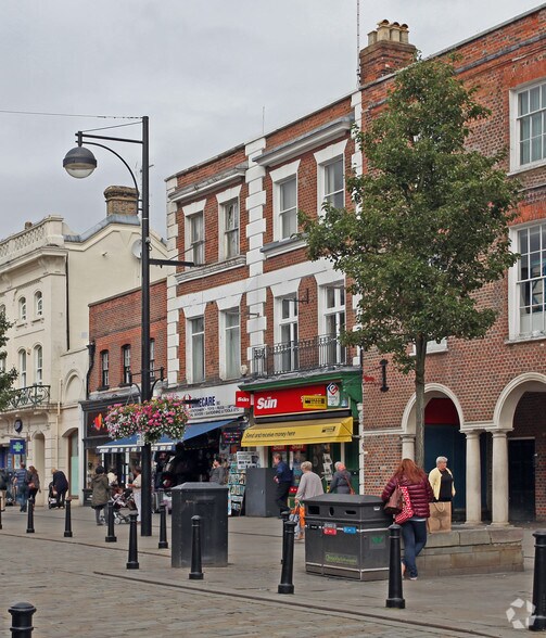 7-8 High St, High Wycombe à louer - Photo de l’immeuble – Image 2 sur 7
